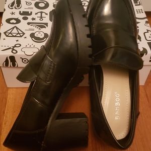 Bamboo black platform loafer